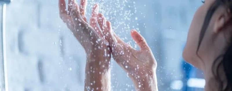 Jaki prysznic po treningu? Odkryj, co przynosi najlepszą regenerację