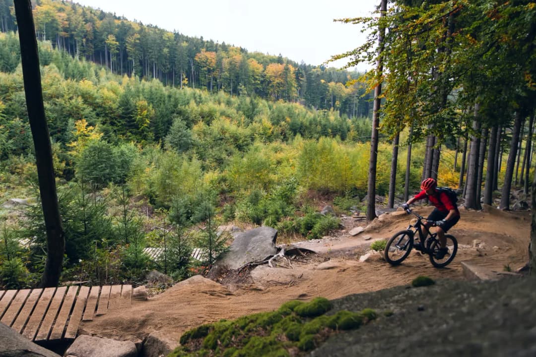 Ciekawe trasy rowerowe w Polsce - odkryj piękne szlaki i widoki