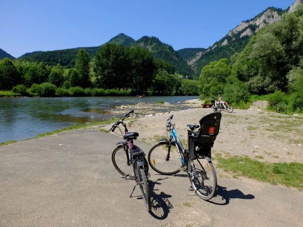 Trasa rowerowa Szczawnica Czerwony Klasztor: malownicze widoki i atrakcje